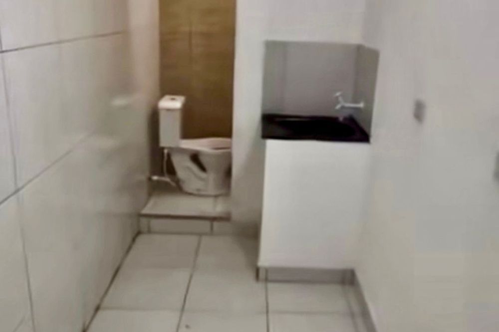 Claustrofóbico?: Mini Kit Net por R$ 500 viraliza - 'corredor com banheiro?'
