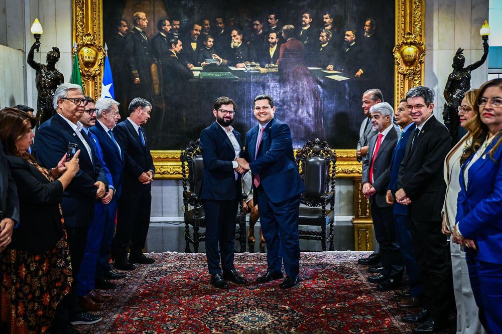 Brasil e Chile reforçam parceria em encontro com Alcolumbre