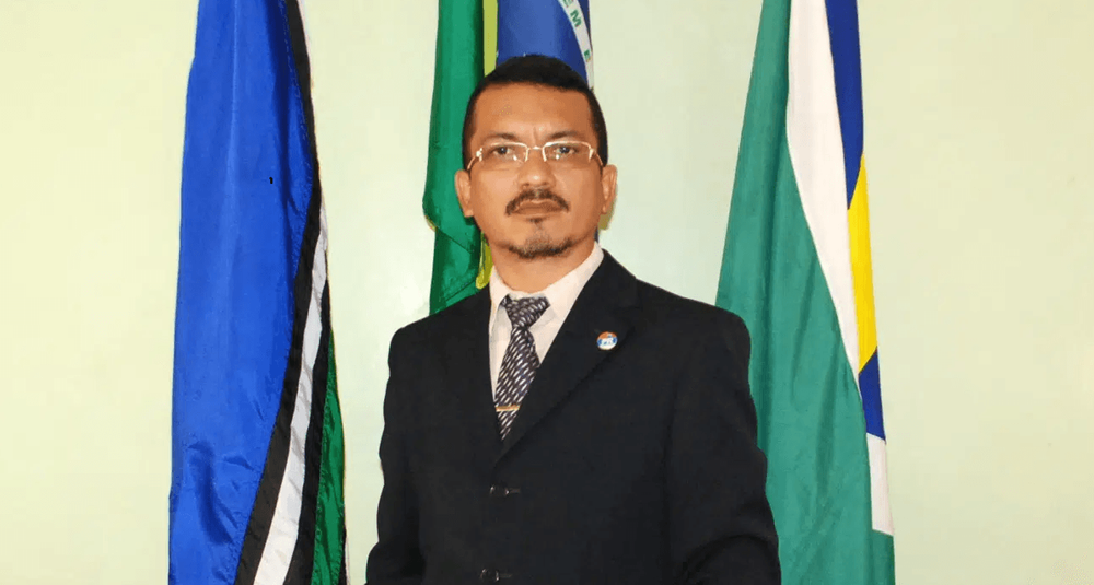 Ciúmes: ex-vereador é preso após postar fotos intimas de ex-namorada.