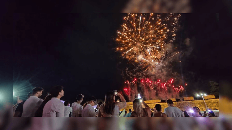 Com fogos de artifício de baixo ruído, Réveillon do Amapá encanta com espetáculo de luzes
