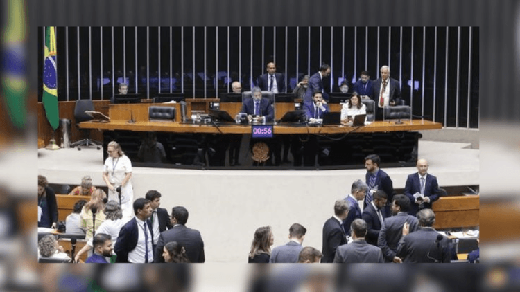 Câmara aprova projeto que cria cadastro de pedófilos e permite castração química