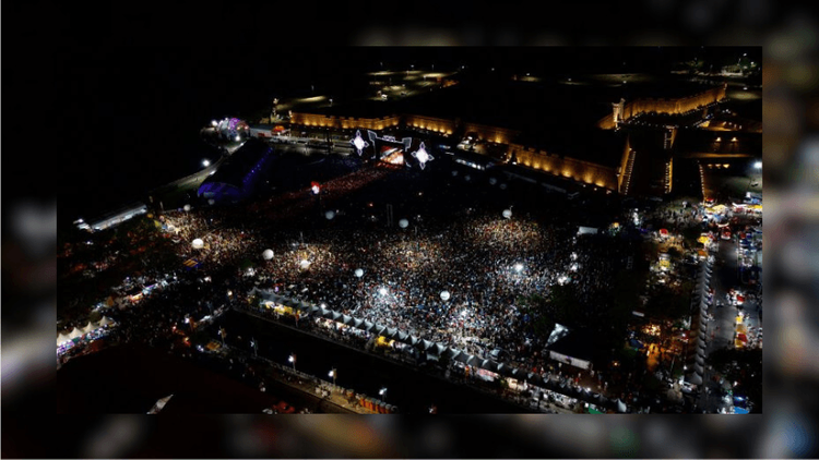 Roberto Carlos e artistas locais marcam primeiros dois dias de shows do Réveillon do Amapá 
