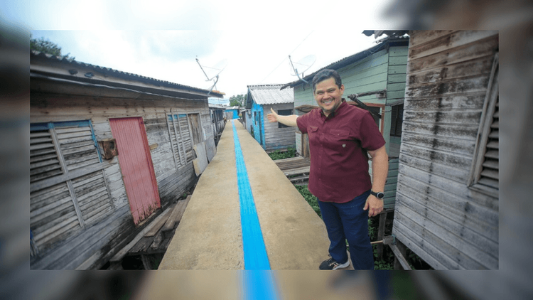 Passarelas, quadra poliesportiva e nova sede da prefeitura de Vitória do Jari: Davi faz maratona de entregas ao sul do Amapá