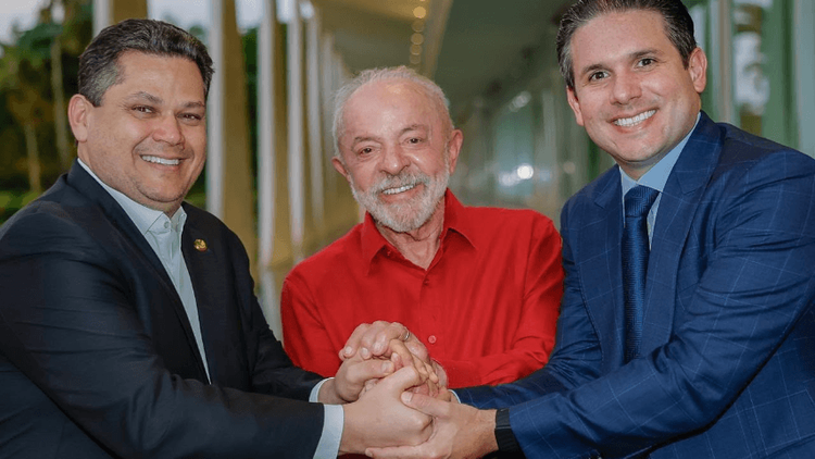Encontro em Brasília: Alcolumbre se reúne com Lula após reeleição e defende diálogo institucional