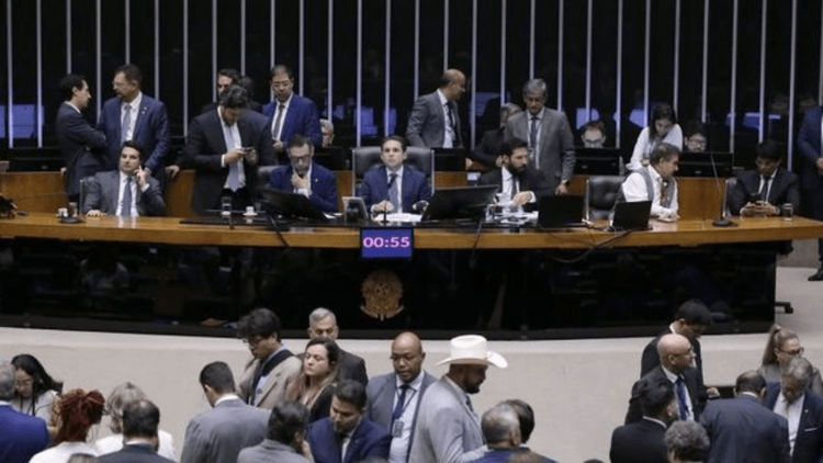 PEC da Blindagem: veja como votou cada deputado do Amapá