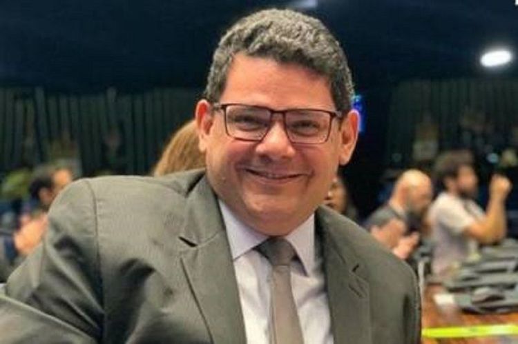 União: Josiel retira pré-candidatura à Prefeitura de Macapá