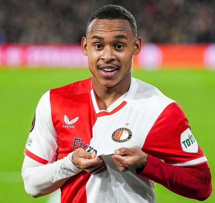 Igor Paixão marca em partida contra a Roma