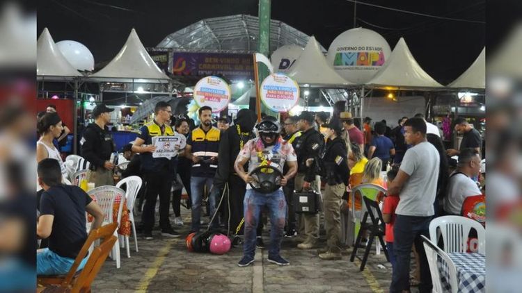 ‘Bloco Desacelere’ incentiva mais responsabilidade no trânsito durante Carnaval no Meio do Mundo