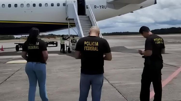 Importunação sexual: Homem é preso após assediar mulher dentro de avião em Macapá