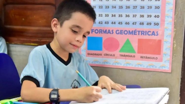 Atenção, pais e mães!: Chamada Escolar 2026 inicia em todo o Amapá; saiba como se cadastrar