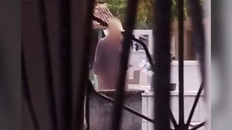 Mistério em Santana: Homem 'sai' de túmulo: visage ou ângulo errado?