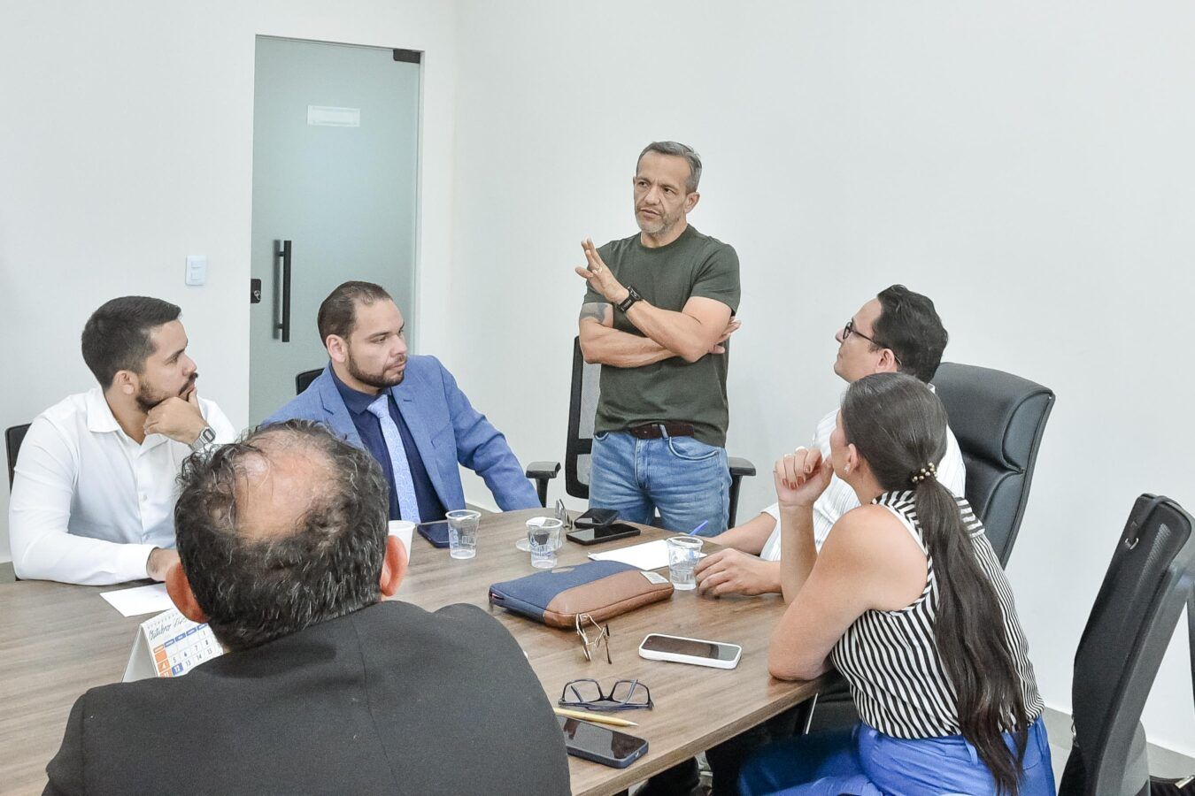reunião Janary-dalua.jpg