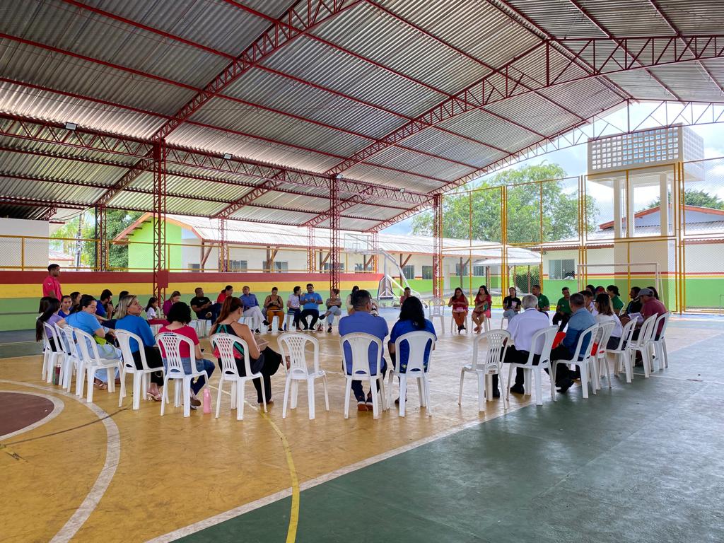 roda de conversa.jpeg