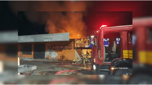 Zerão: Incêndio destrói parte de uma panificadora na madrugada