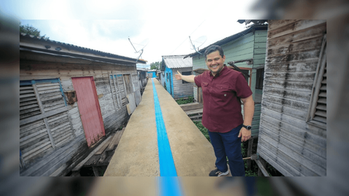 Passarelas, quadra poliesportiva e nova sede da prefeitura de Vitória do Jari: Davi faz maratona de entregas ao sul do Amapá