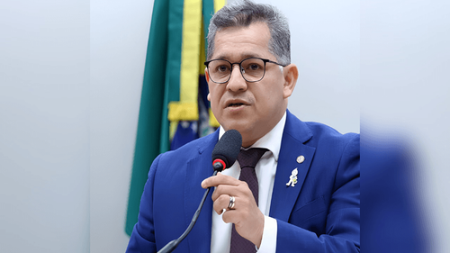 Reforço na saúde: Dorinaldo garante 15 veículos para transporte de pacientes no interior do Amapá