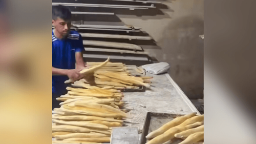 Quer um pedaço?: Padeiros mostram a arte de fazer o tradicional pão caseiro da Amazônia