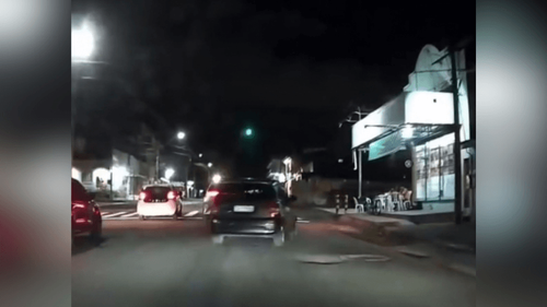 Por pouco!: Motorista faz manobra perigosa e quase provoca acidente no centro de Macapá