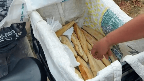 Sabor de infância: Tradição nortista do ‘pãozinho manual’ resiste ao tempo