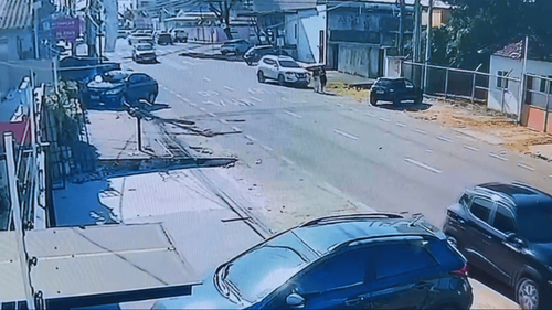 Proposital?: Motorista atropela mulheres e foge sem prestar socorro