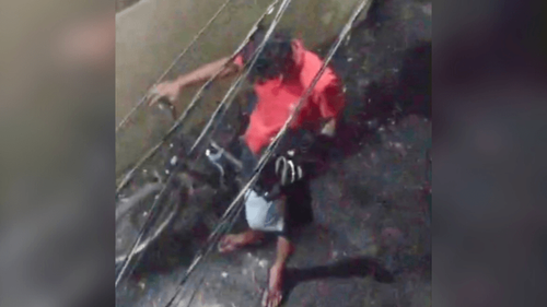 Tudo pelo look: Homem faz ‘limpa’ em varal e devolve roupas à força depois de flagra