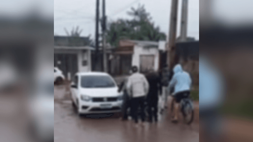 Marabaixo: Mulher é atingida por carro durante forte chuva em Macapá