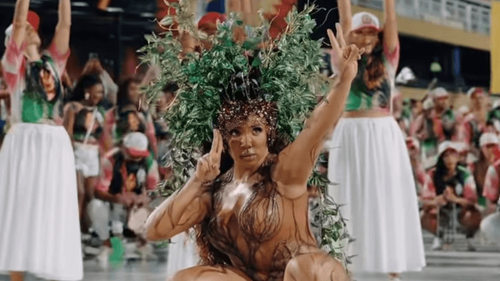 Amapá na Sapucaí: Rainha da Mangueira se ‘veste’ de floresta e leva Amazônia para a avenida