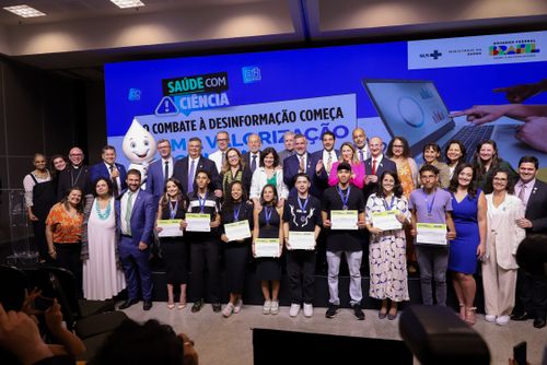 Dorinaldo declara guerra às fake news sobre vacinas