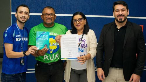 Ele Venceu!: Ex-morador de rua supera desafios e vira estudante de Direito, no AP