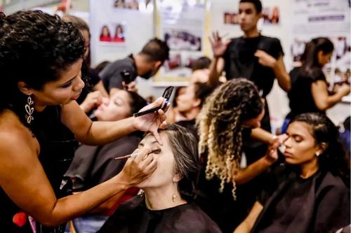 Sem Patrão!: No Amapá, 28,6% da população trabalha por conta própria; índice é o 4º maior do país