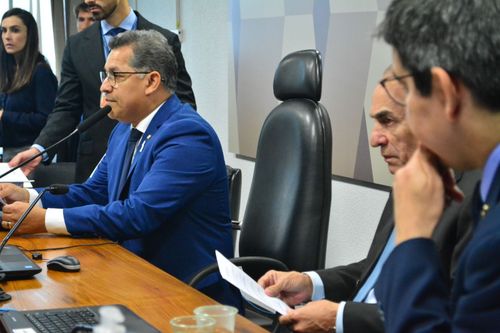 Mais Médicos: Deputado federal do Amapá é eleito presidente da Comissão que analisará MP