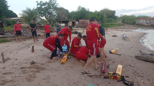 Fazendinha: Jovem morre afogado após pular de uma balsa no rio
