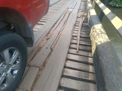 Ponte de Santo Antônio da Pedreira: Moradores Planejam Interdição por Riscos