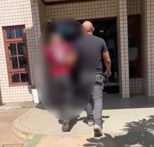 Homem diz que matou professor por dívidas