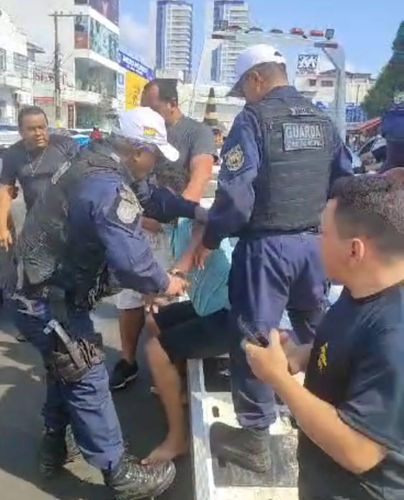 Macapá: homem tenta impedir guincho de carro irregular e acaba preso