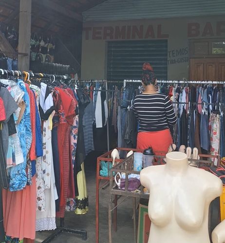 Antigo terminal dá lugar a brechó no Novo Horizonte