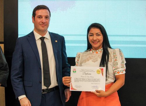 Macapá: Pastora Rosane Ribeiro, a conselheira mais votada da Zona Oeste, é empossada