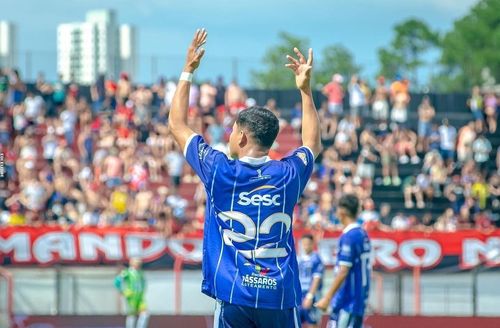 Após goleada e classificação, Macapá faz vaquinha para voltar pra casa
