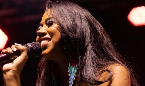 Espetáculo traz poemas de Fernando Canto em homenagem às dançadeiras do marabaixo