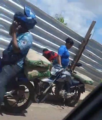 Populares furtam cimento de parque público em construção em Macapá