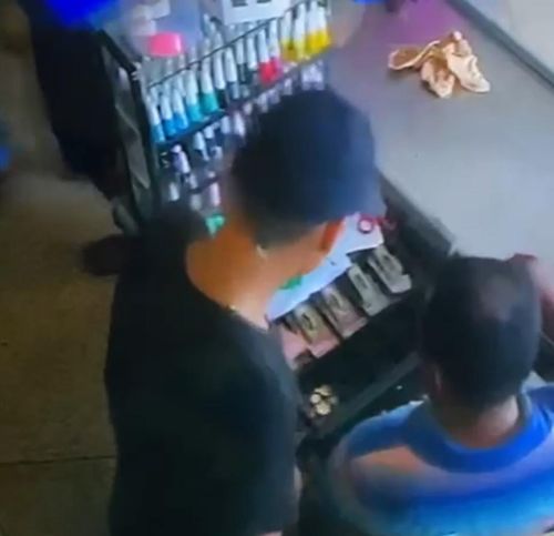 Pacoval: Trio esvazia caixa de minibox e "poupa" idosa