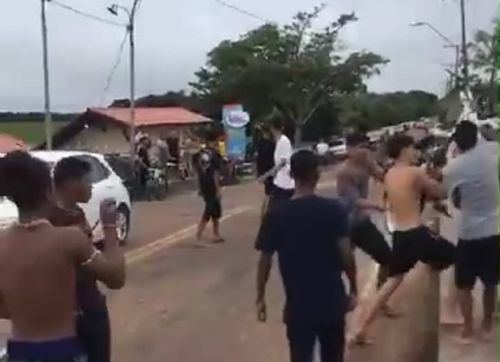 Curiaú: briga generalizada tem bicicleta jogada no lago