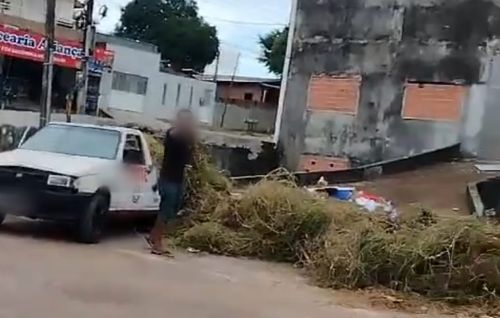 Jesus de Nazaré: "sujões" despejam lixo em via pública e discutem com moradores