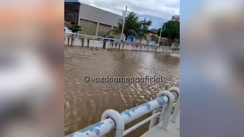 Águas de março: Maré alta invade a orla de e ruas do Centro de Macapá