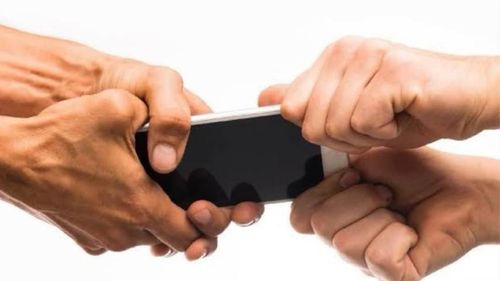 Celular roubado? Programa rastreia e notifica novos 'donos'. Saiba como funciona