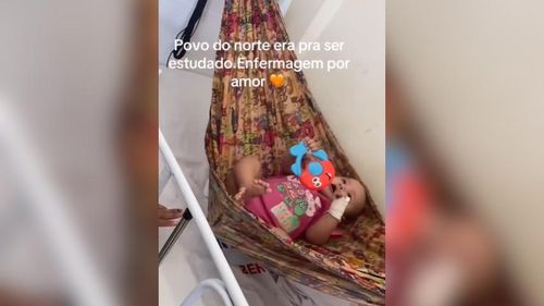 Carinho que embala: Equipe improvisa rede para bebê e emociona com carinho regional