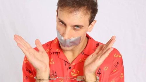 Piada que machuca? Entenda a condenação do humorista Léo Lins