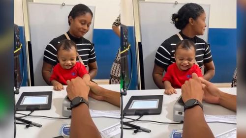 Pequeno Cidadão: Bebê comemora emissão do 1º RG