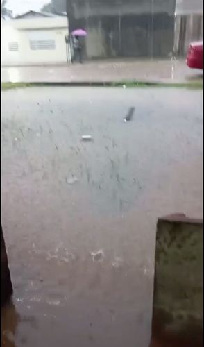 Em pleno verão: fortes chuvas causam estragos em Tartarugalzinho