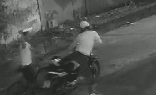 MACAPÁ: Ciclista com facão tenta levar veículo de mototaxista no Congós 